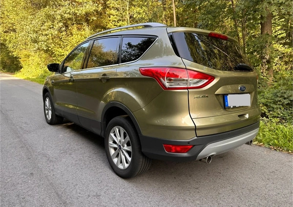 Ford Kuga cena 49500 przebieg: 197000, rok produkcji 2015 z Sobótka małe 379